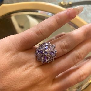 Stunning vintage silver and gem ring